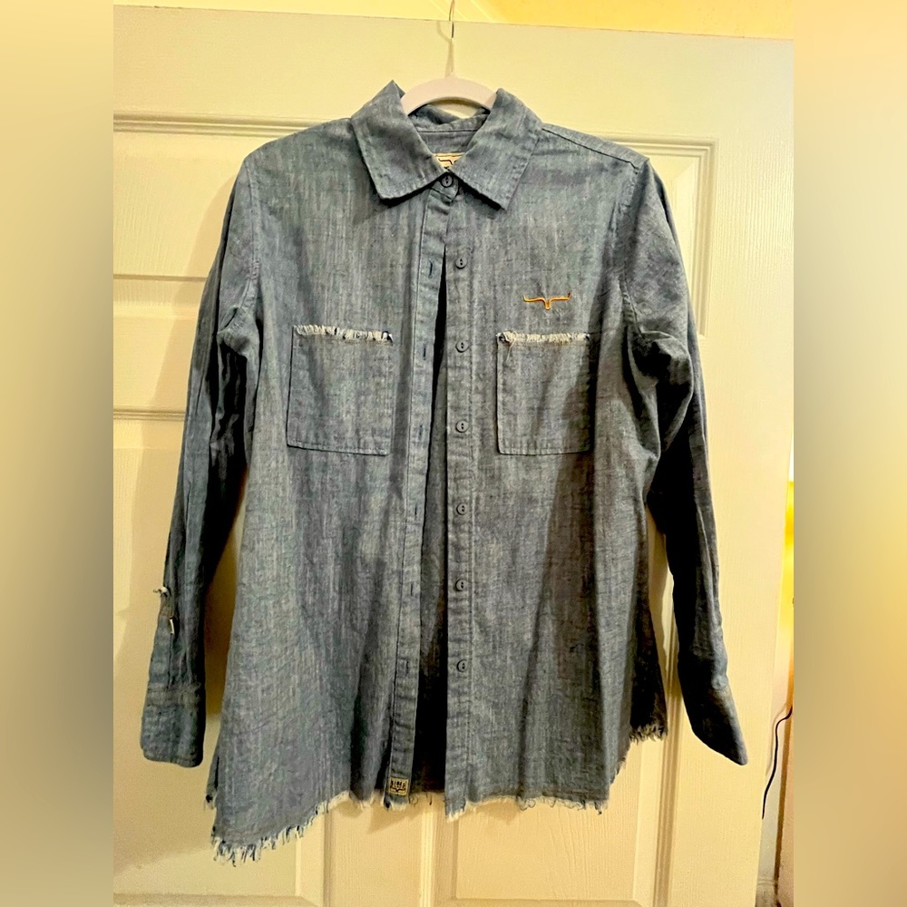 Kimes Ranch Denim Women’s Button Down LARGE